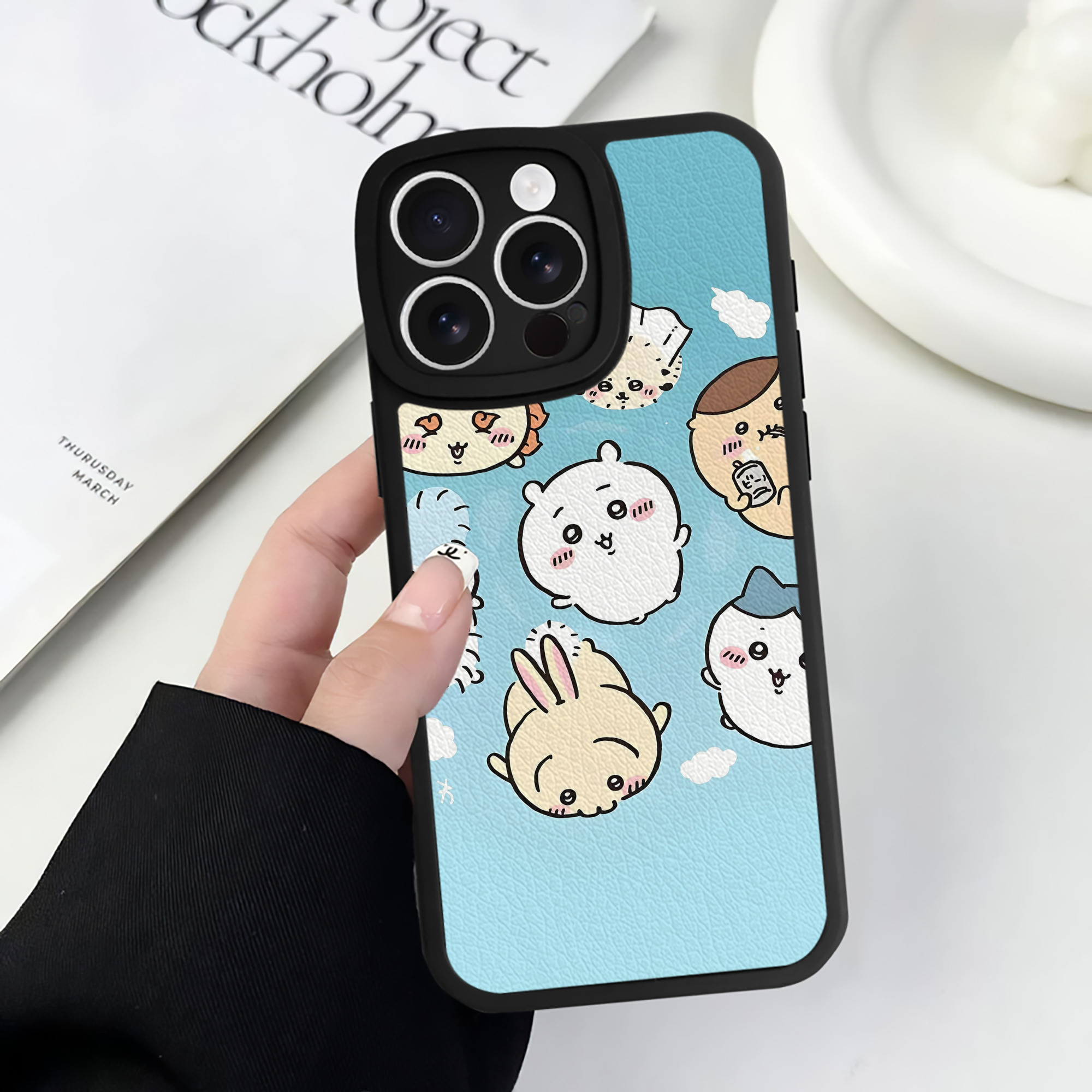 （画像用） ちいかわ Chii-kawa 【iPhone 16シリーズ対応】シリコンスマホケース（レザー調） 材質：シリコン